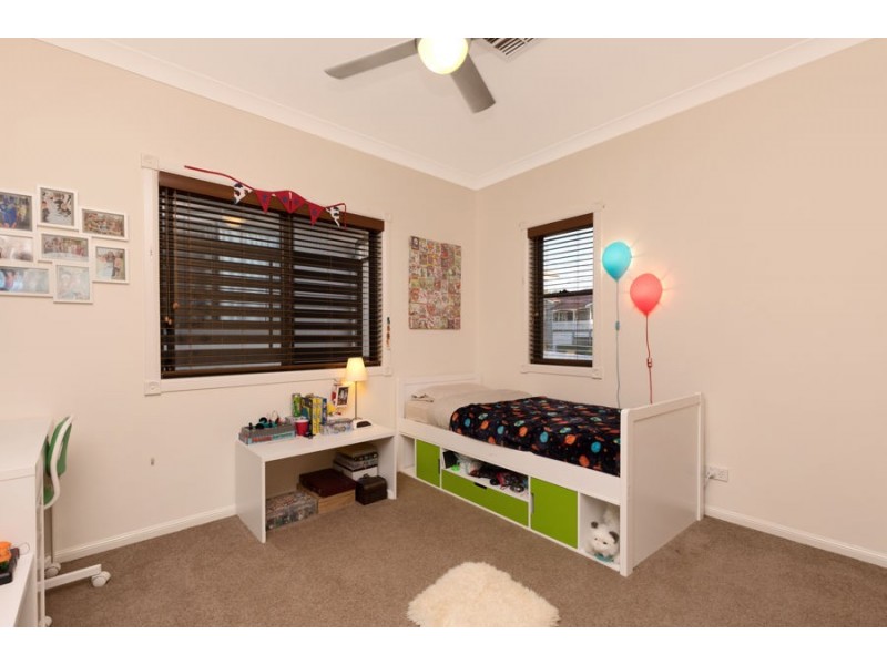 8 St Leonards Street, Coorparoo QLD 4151