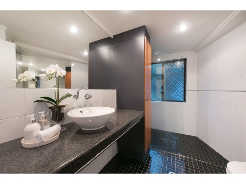 63 Mars Street, Coorparoo QLD 4151