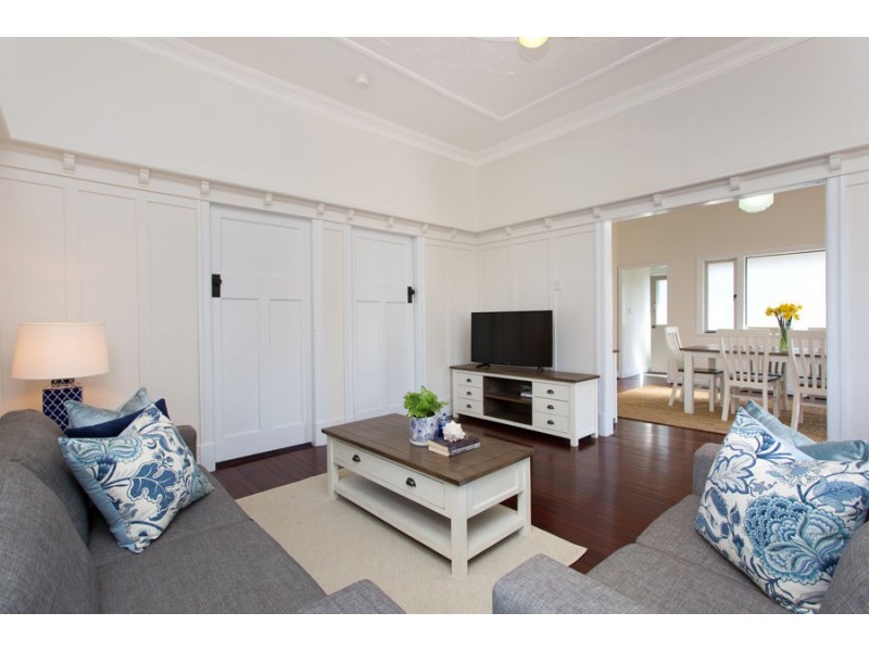33 Primmer Street, Coorparoo QLD 4151