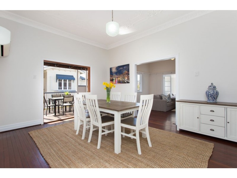 33 Primmer Street, Coorparoo QLD 4151
