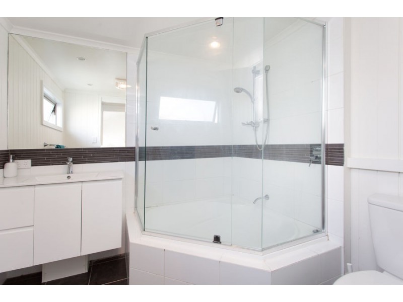 33 Primmer Street, Coorparoo QLD 4151