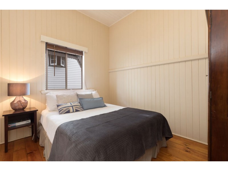 188 Old Cleveland Rd, Coorparoo QLD 4151