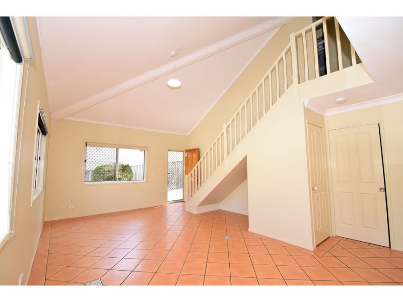 1/14 Beanga Street, Greenslopes QLD 4120