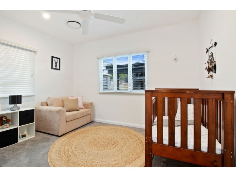 140 Macrossan Avenue, Norman Park QLD 4170