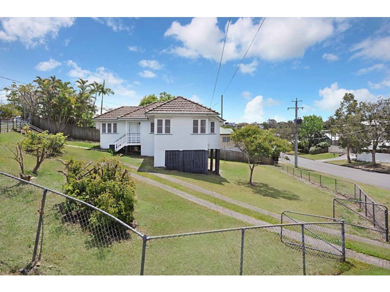 85 Porteus Dr, Seven Hills QLD 4170