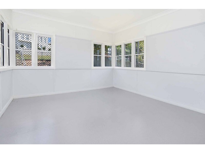 85 Porteus Dr, Seven Hills QLD 4170