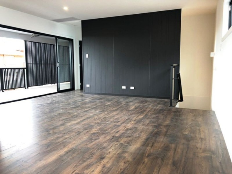 2/21 Barradine st, Greenslopes QLD 4120