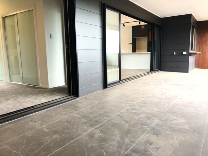 2/21 Barradine st, Greenslopes QLD 4120