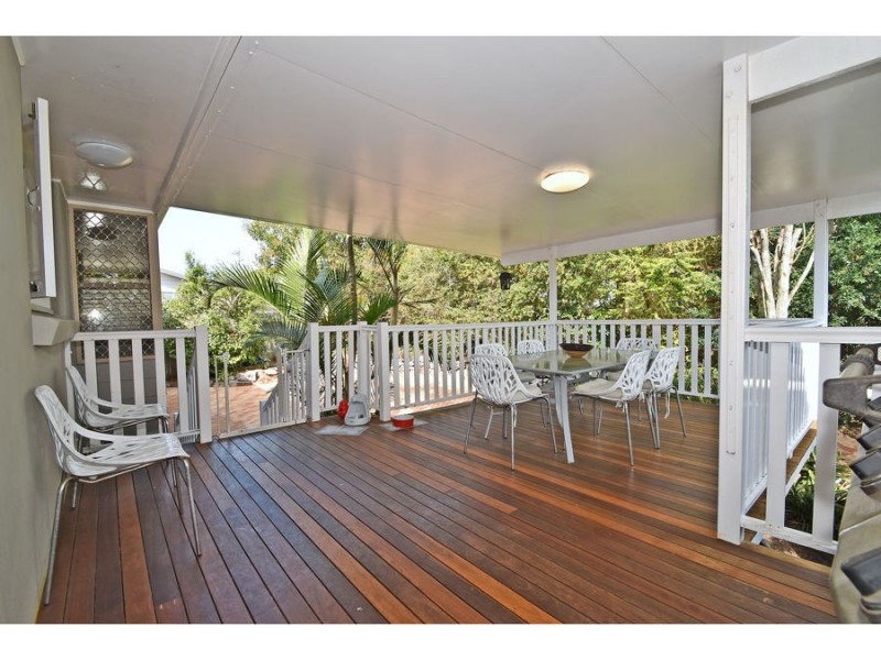 6 Laconia Street, Mansfield QLD 4122