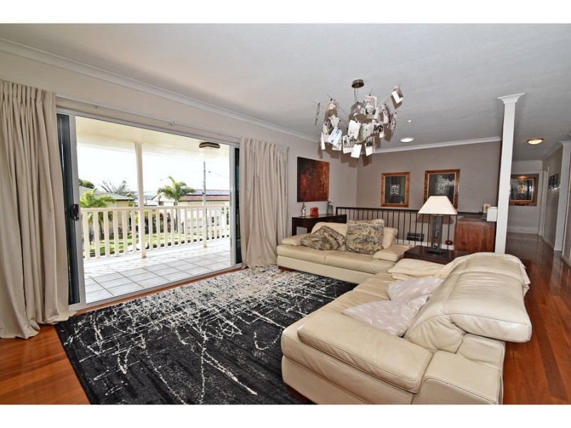 6 Laconia Street, Mansfield QLD 4122