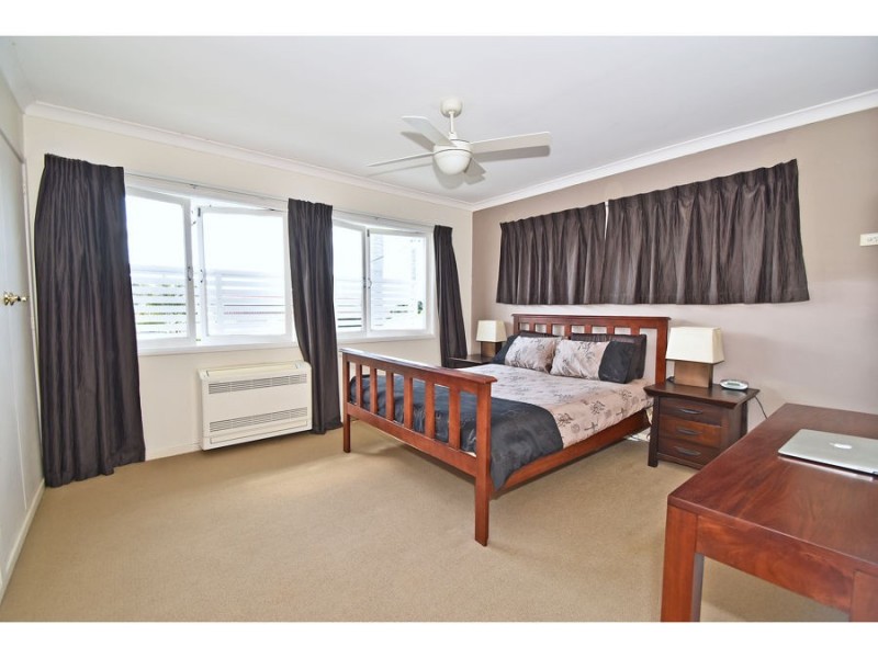 6 Laconia Street, Mansfield QLD 4122