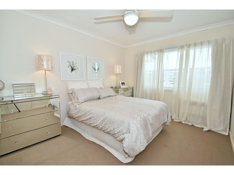 6 Laconia Street, Mansfield QLD 4122