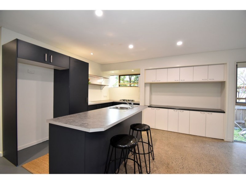 28A Churchill Street, Woolloongabba QLD 4102