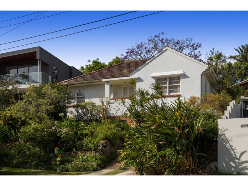 14 Kanumbra Street, Coorparoo QLD 4151
