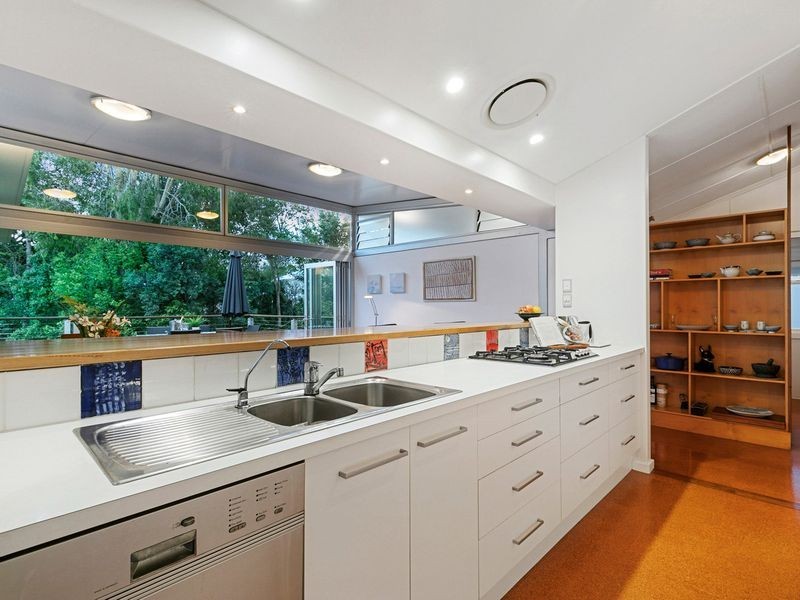 65 Abingdon Street, Woolloongabba QLD 4102