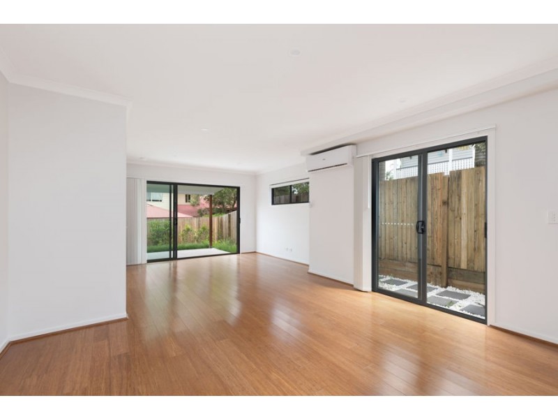 2/73 Railway Parade, Norman Park QLD 4170