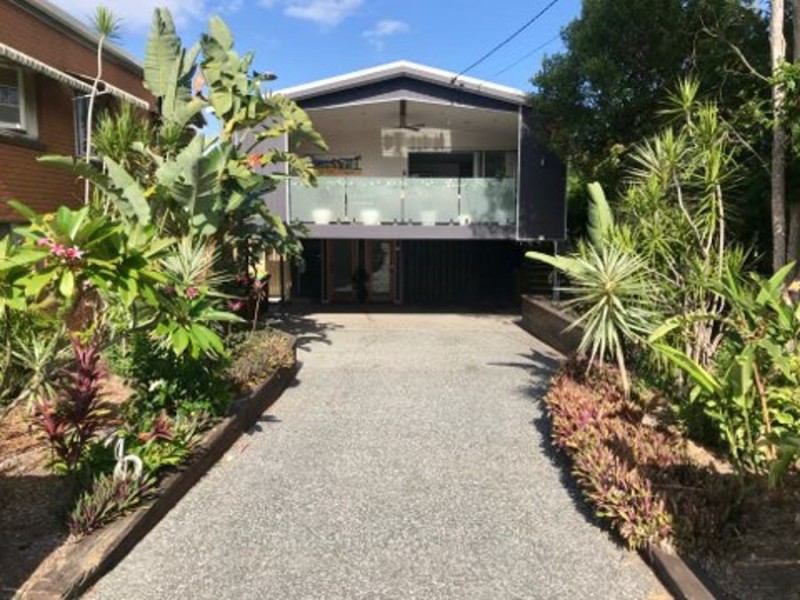 33 Muir St, Cannon Hill QLD 4170