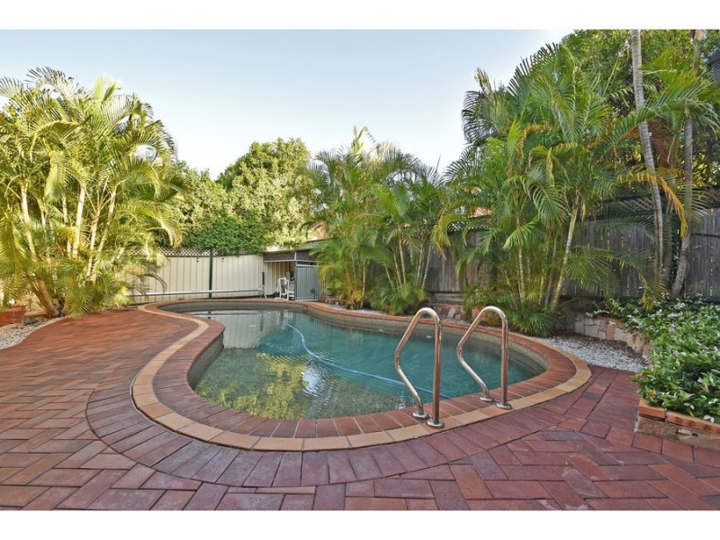 6 Coolmunda Street, Mansfield QLD 4122