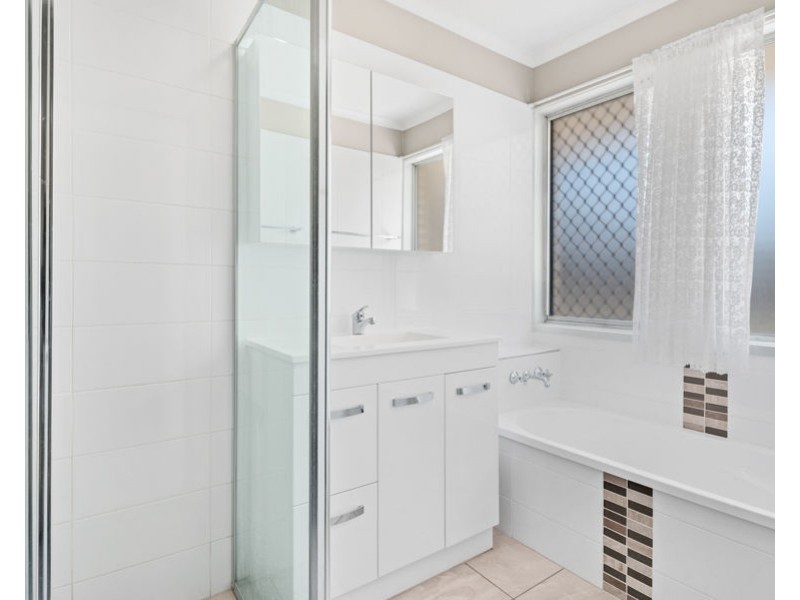 2 Barcelona St, Wishart QLD 4122