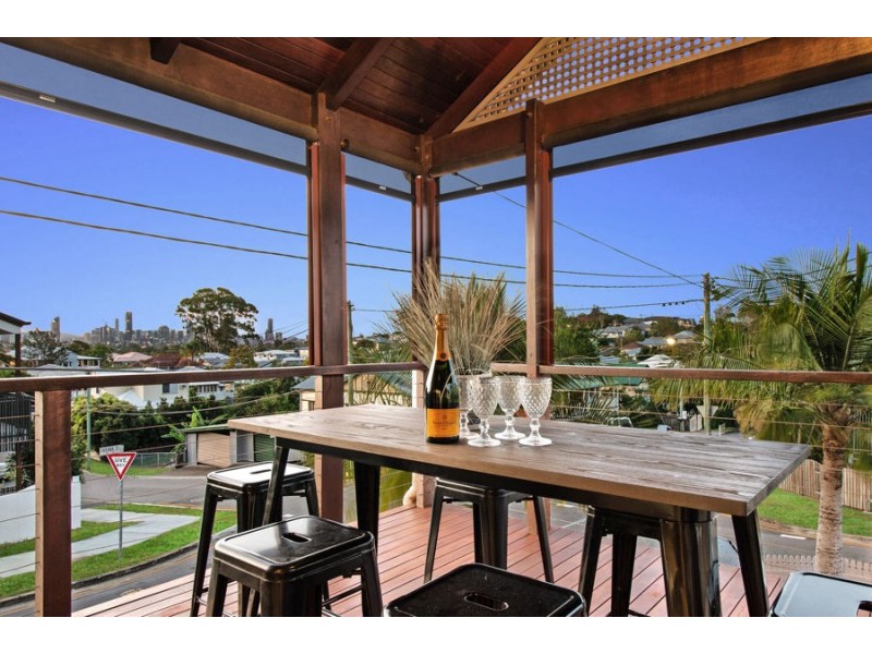 23 Lockyer Street, Camp Hill QLD 4152