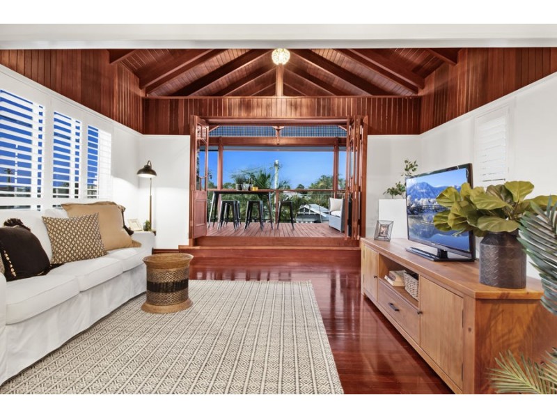 23 Lockyer Street, Camp Hill QLD 4152