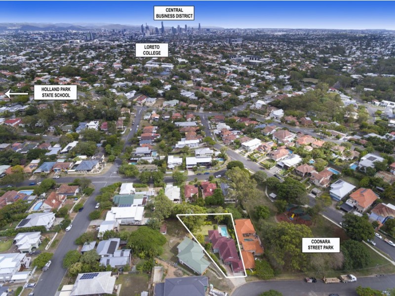 17 Gill Street, Holland Park QLD 4121