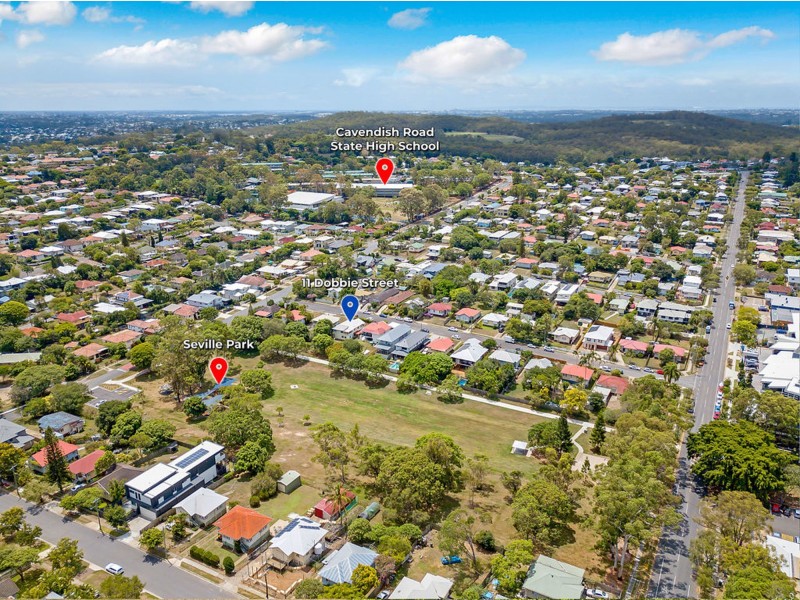 11 Dobbie Street, Holland Park QLD 4121