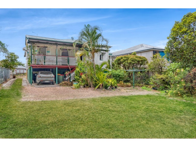 94 Bennetts Rd, Camp Hill QLD 4152