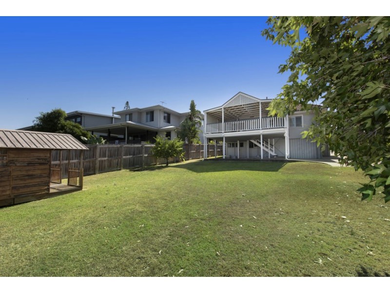 69 Arrol Street, Camp Hill QLD 4152