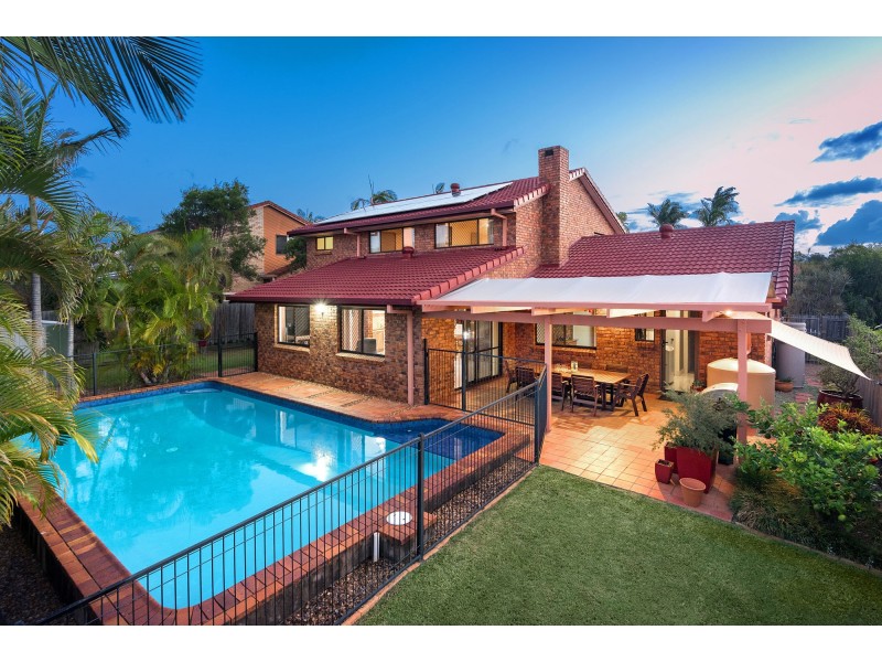 4 Kuhler Court, Carindale QLD 4152