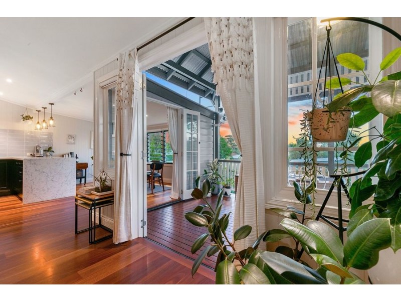 1 Nelson Street, Dutton Park QLD 4102