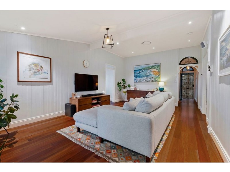 1 Nelson Street, Dutton Park QLD 4102