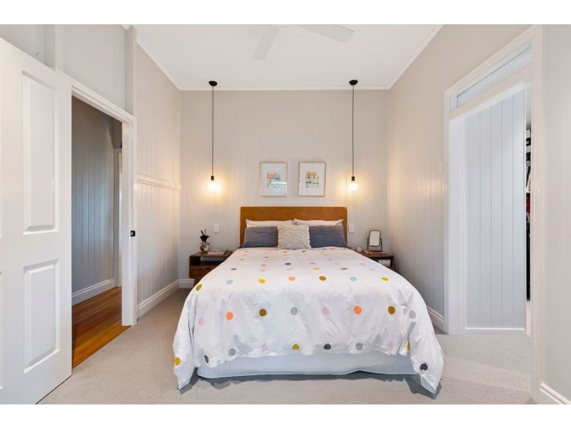 1 Nelson Street, Dutton Park QLD 4102