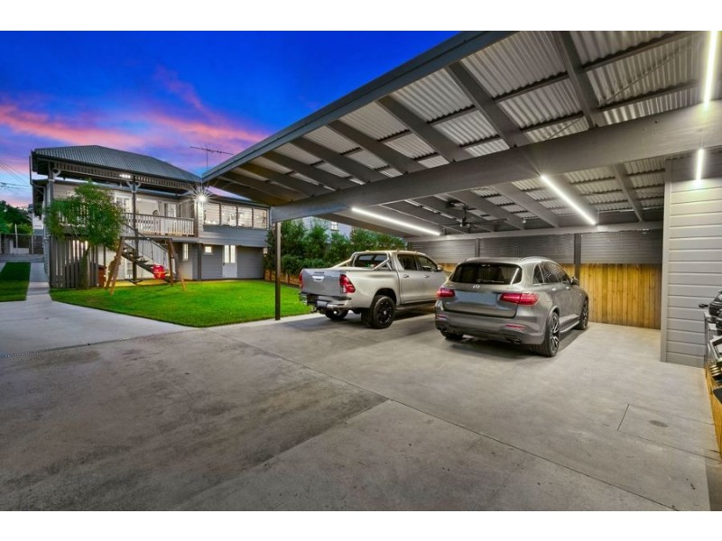 1 Nelson Street, Dutton Park QLD 4102