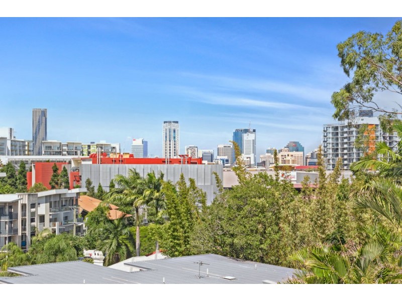 13/183 Kelvin Grove Rd, Kelvin Grove QLD 4059