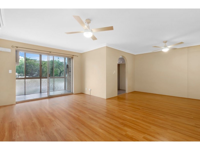 2 61 French St,, Coorparoo QLD 4151