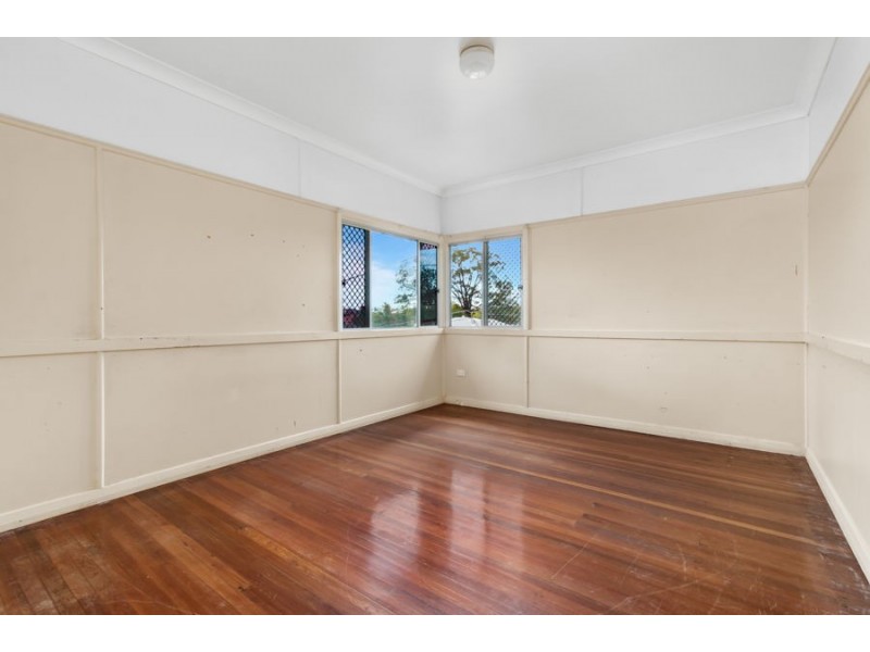 104 Porteus Drive, Seven Hills QLD 4170