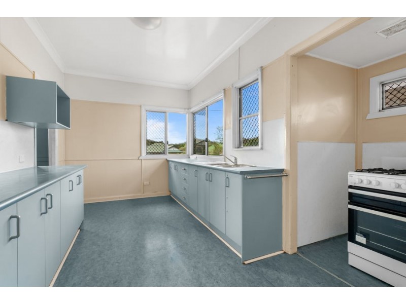 104 Porteus Drive, Seven Hills QLD 4170