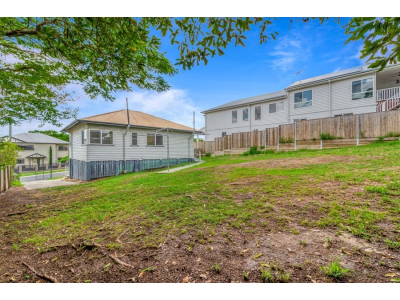 104 Porteus Drive, Seven Hills QLD 4170