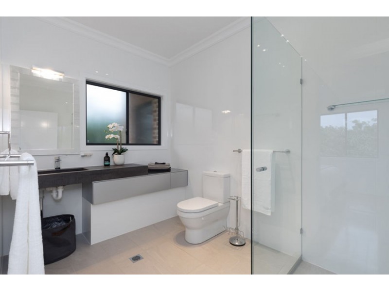5 Ferol Street, Coorparoo QLD 4151