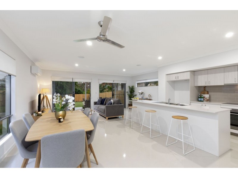 15 Orana Street, Carina QLD 4152