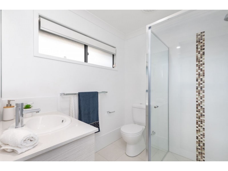 15 Orana Street, Carina QLD 4152