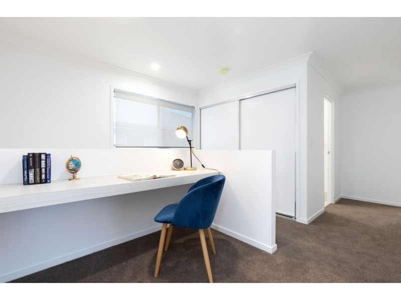 15 Orana Street, Carina QLD 4152