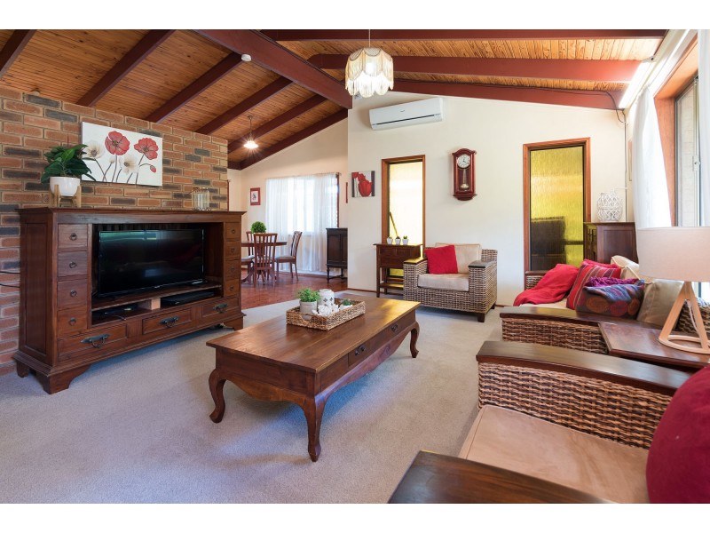 21 Wambaya Street, Belmont QLD 4153