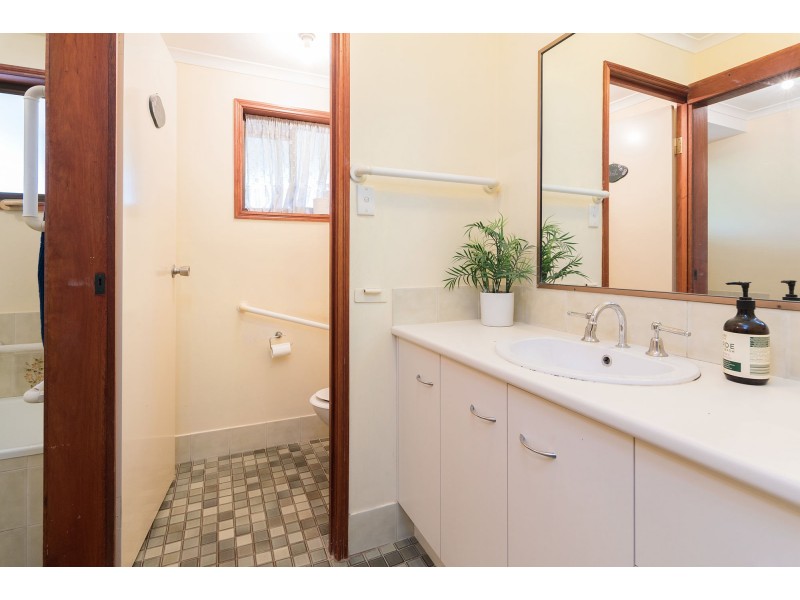 21 Wambaya Street, Belmont QLD 4153