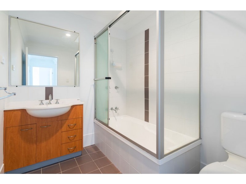 2/32 Cambridge Street, Carina Heights QLD 4152