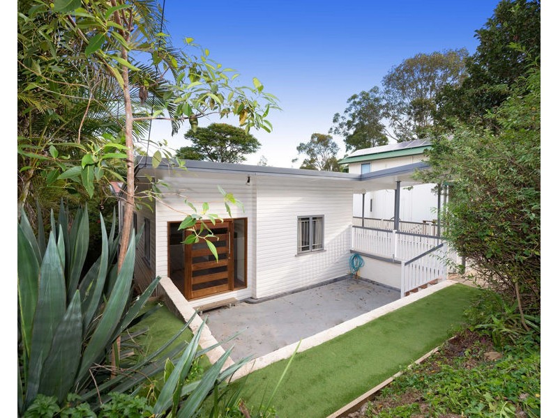 78 Nicholson Street, Greenslopes QLD 4120