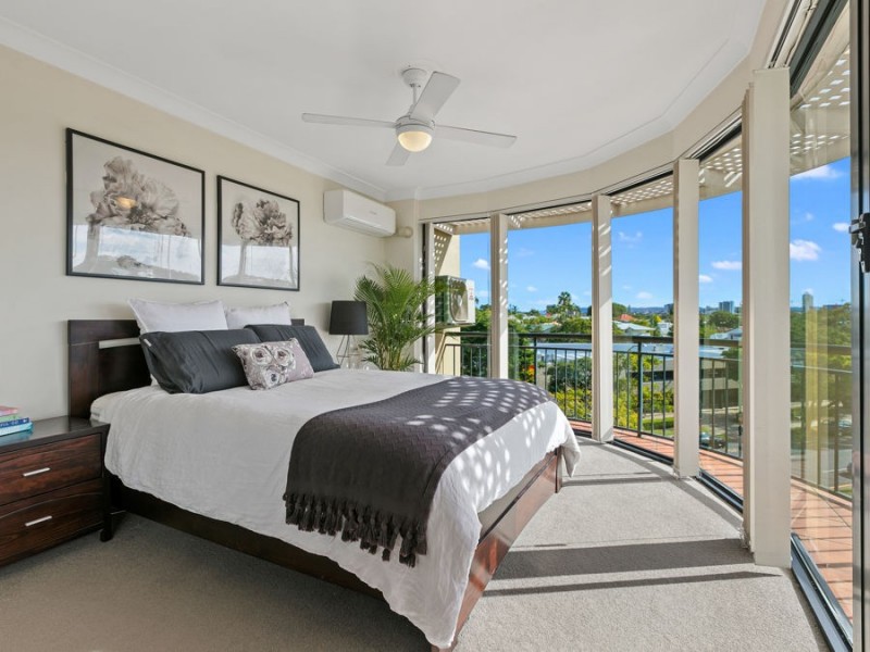 87/45 Harries Rd, Coorparoo QLD 4151