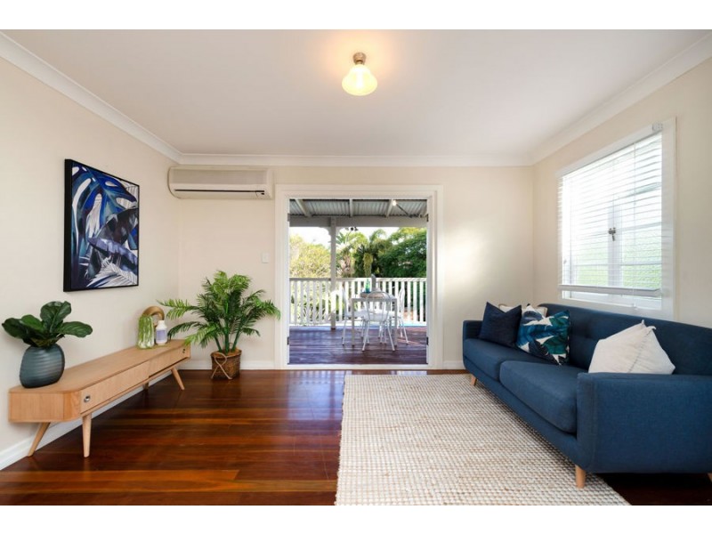 137 Watson Street, Camp Hill QLD 4152