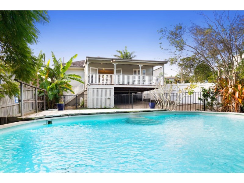 137 Watson Street, Camp Hill QLD 4152